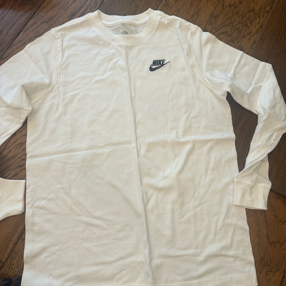 Nike Boys Classic White Long Sleeve Tee